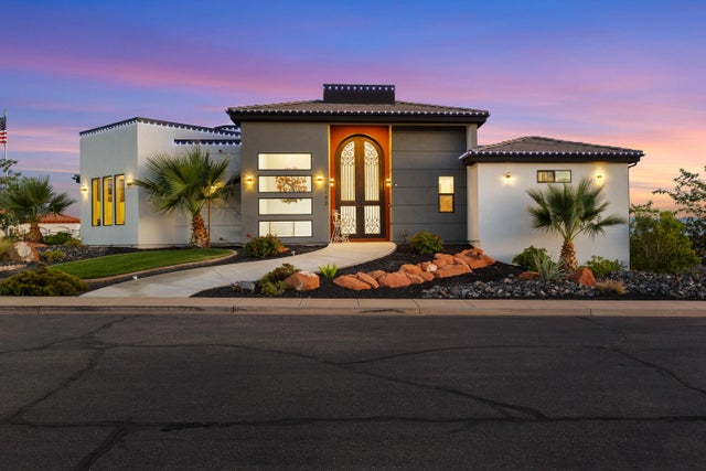 1193 W Crest Dr, Washington