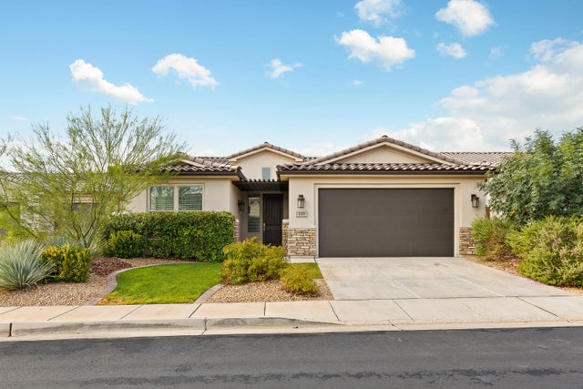 133 W White Pearl Dr, Washington