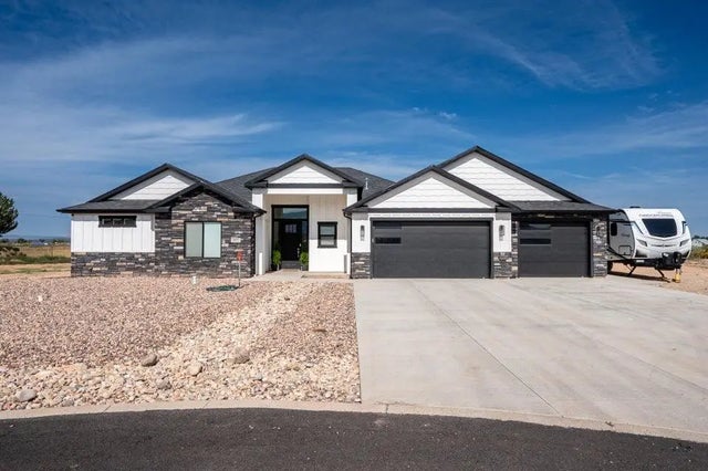 3977 Monarch Dr, Cedar City