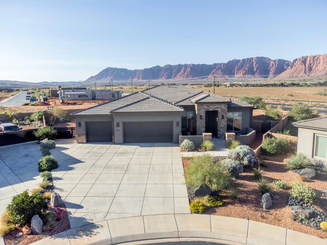 544 W Saguaro Way, Ivins