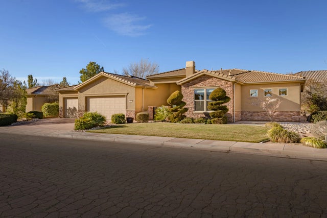 319 N Lost Creek Dr, St George