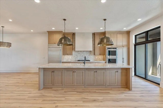 1610 E Center Pointe Dr, Lehi