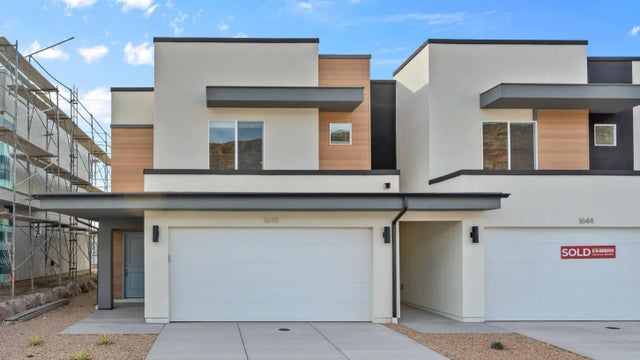 1712 S Forbidding Way 2283, Washington