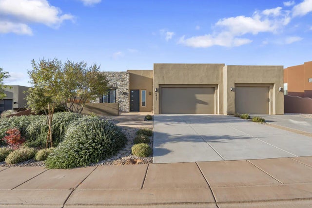 5417 W Copper Cliffs Way, Hurricane