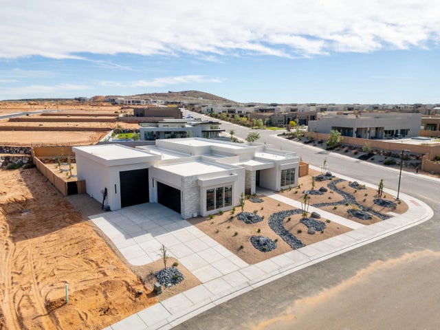 1363 W Yellow Knolls Drive, St George