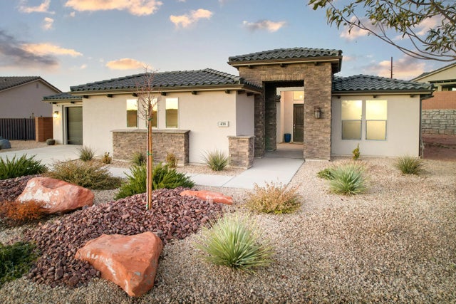 438 W Camino Oso, Washington