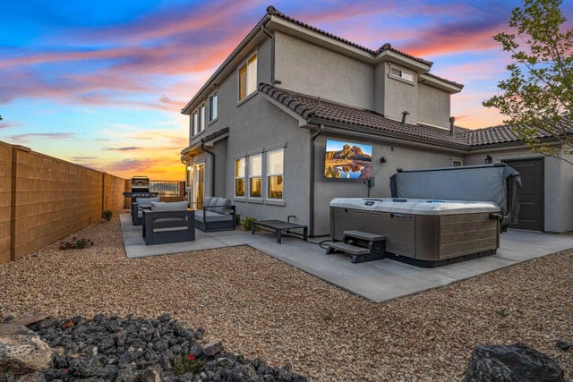 1342 N Marfil Way, Washington