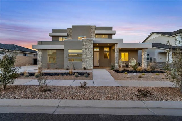 714 W Juniper Hill Dr 220, St George