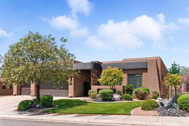 5279 N Northgate Peaks Dr, St George