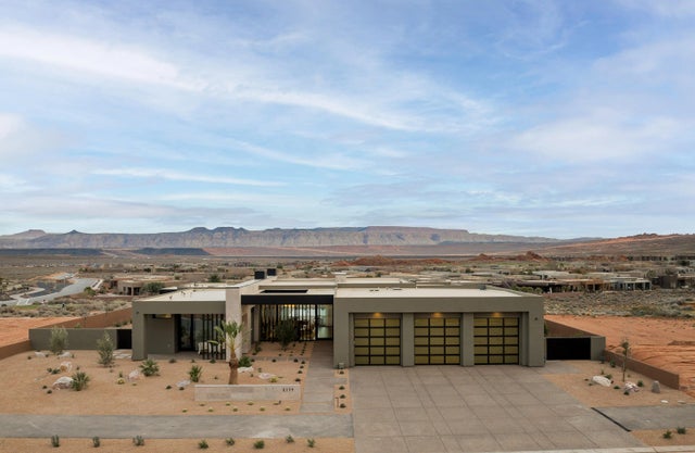 3179 S Endless Trail, Hurricane