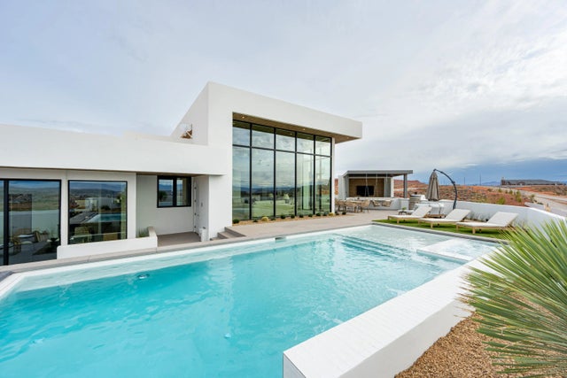 92 E Colima Rd, Washington