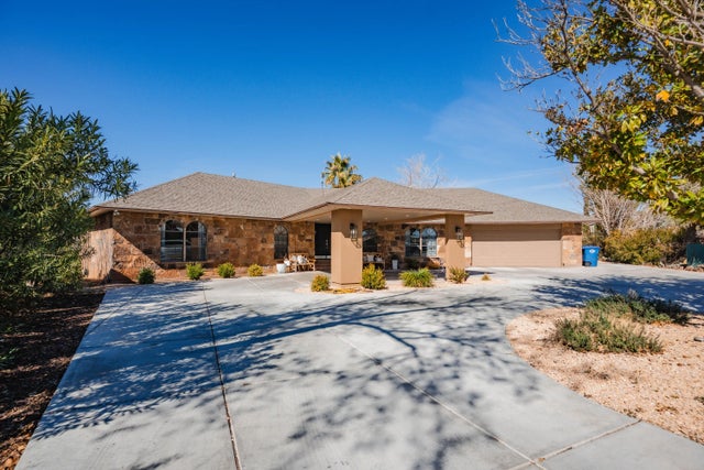 980 Cactus Cir, St George