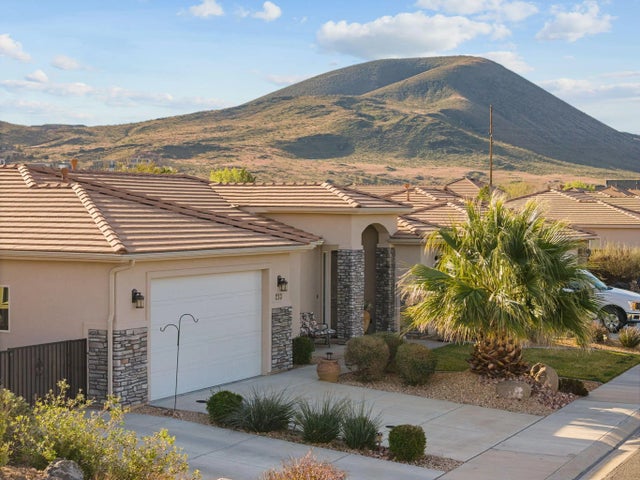 233 2680 St, Hurricane