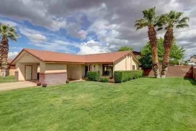 1075 N 1400 West St 52, St George