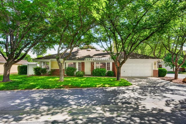 845 N Valley View Dr #102, St George