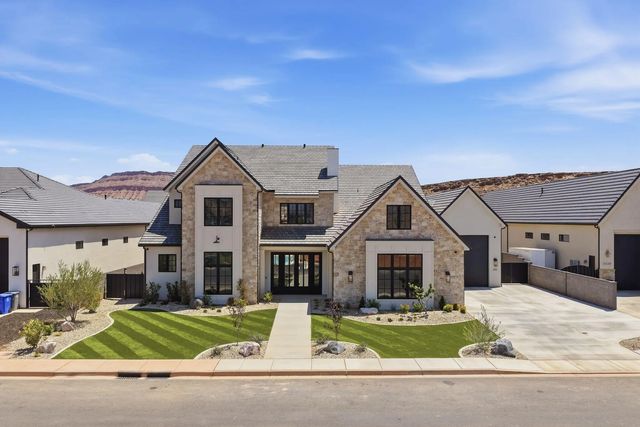 2315 S Crimson Cliffs Way, St George