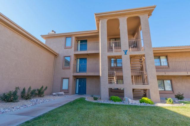 860 S Village Rd Y8, St George