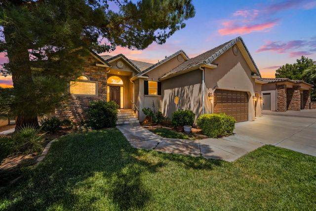 1727 E Flagstone Rd, St George