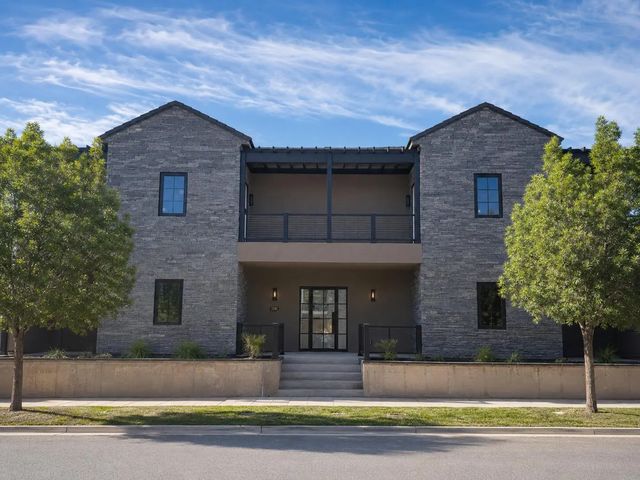 1379 S Windsor Parkway, Hurricane