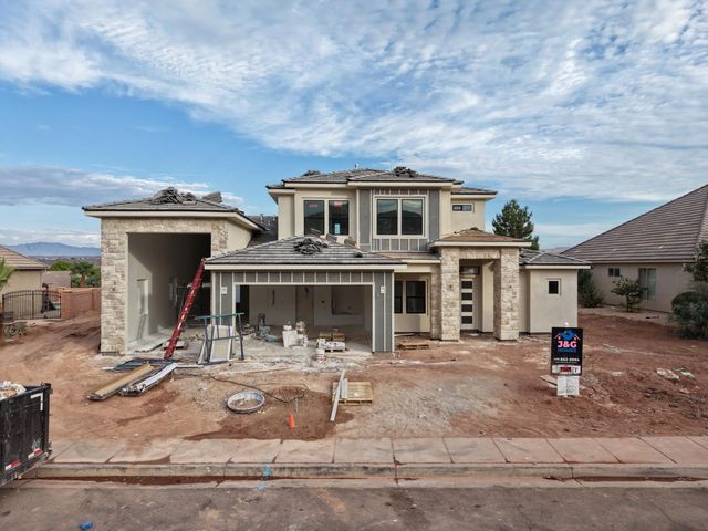 1902 S Camino Real, Washington