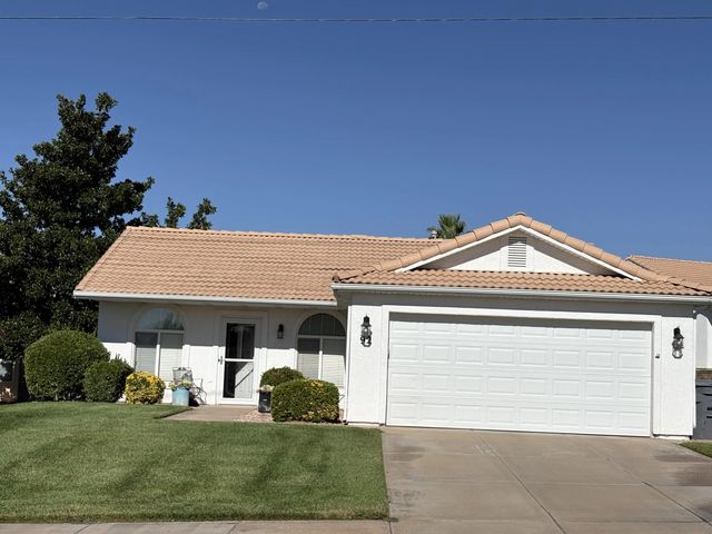 210 N Mall Dr #92, St George