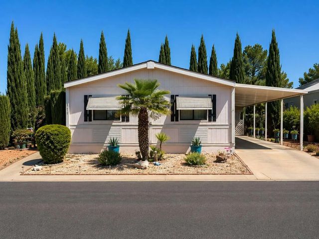 1526 N Dixie Downs Rd 29, St George