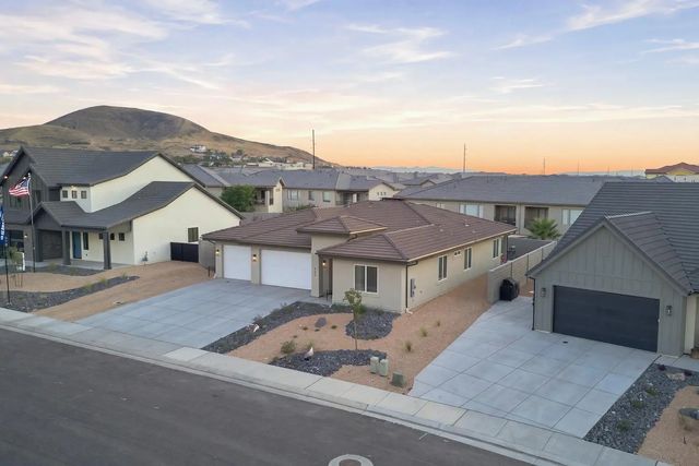 357 N Firerock Way, Hurricane