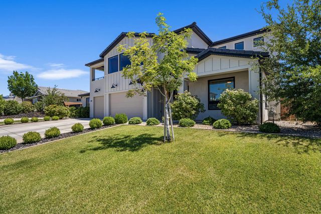 1051 S High Mesa Cir, St George