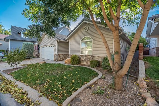 351 S Valley View Dr 27, St George
