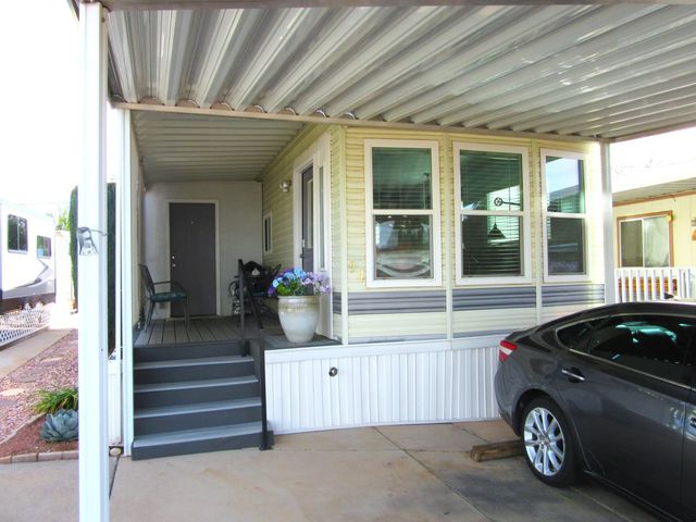 1225 N Dixie Downs Rd 94, St George