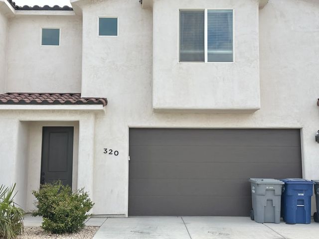 320 N 2470 W, Hurricane