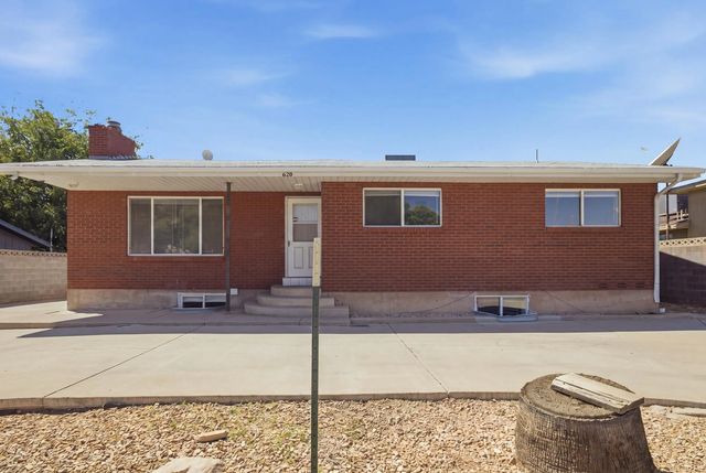 620 S 700 E, St George