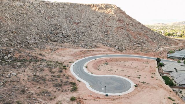 1658 Schrund  Cir 72, St George