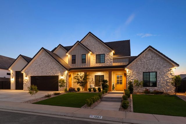 1587 W Approach Ln, St George