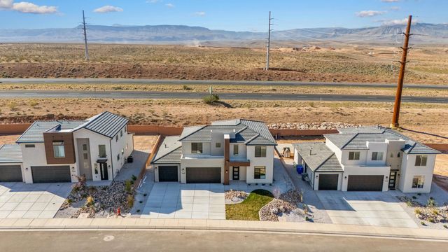 1673 S 3725 W, Hurricane