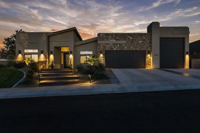 1395 W Fish Rock Rd, St George