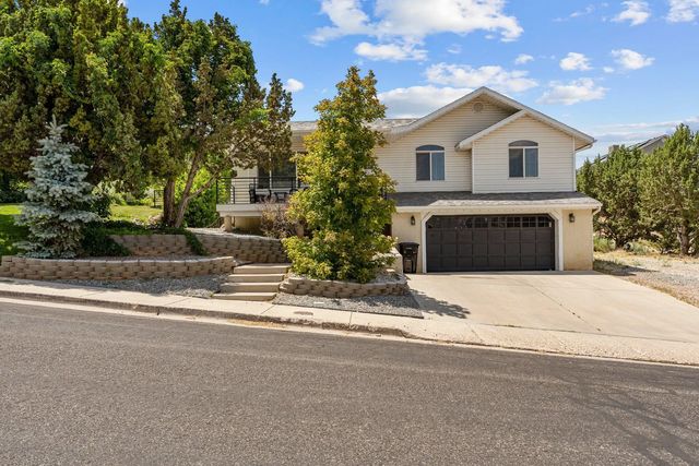 89 N Beacon Dr, Cedar City