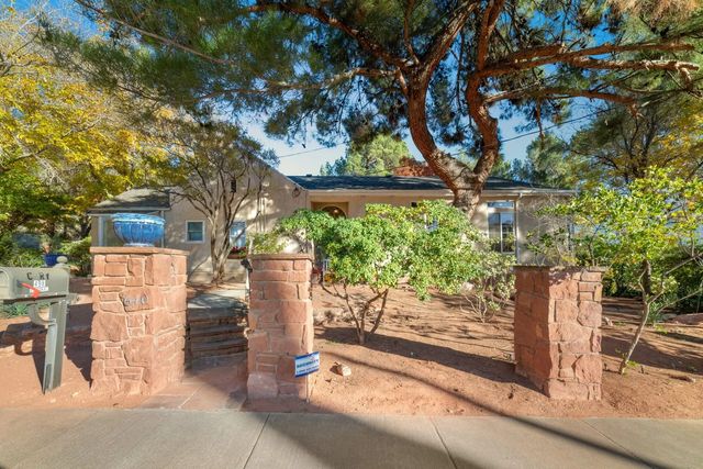 498 W Diagonal St, St George