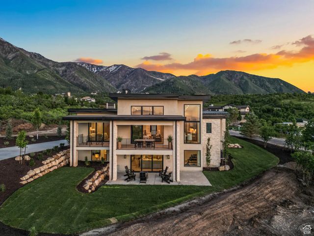 755 Sunny Ridge Ln 204, Woodland Hills