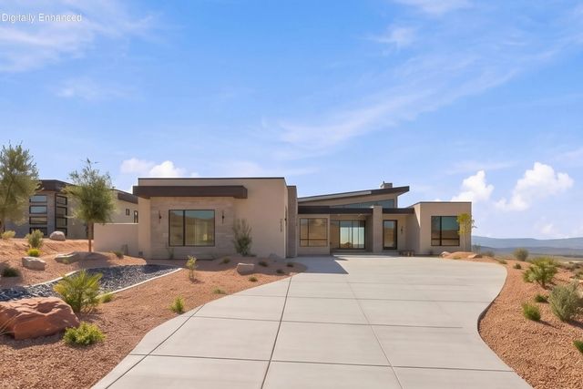 218 E Colima Rd 143, Washington