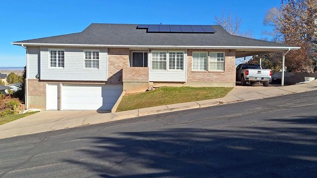 2395 W Beacon Cir, Cedar City