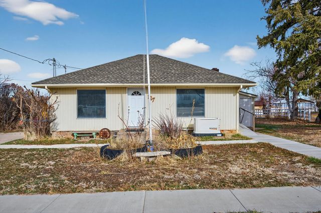 127 E Main St, Summit