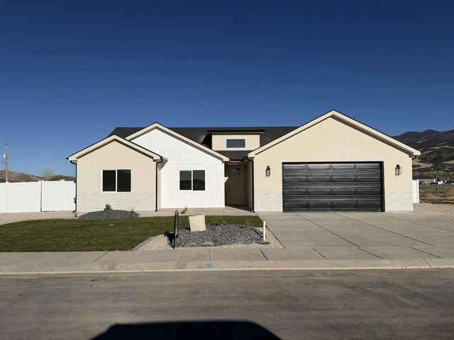 4962 N 970 E, Enoch