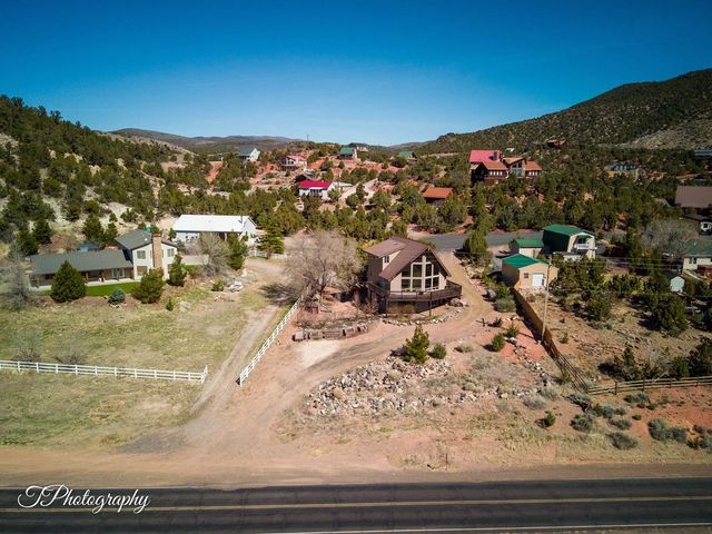 342 E Foothill Cir, Central