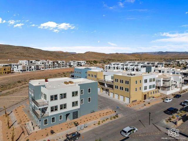 762 W Periwinkle Ln #101, St George