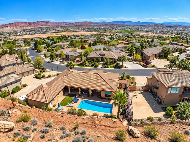 2317 Greystone Dr, St George
