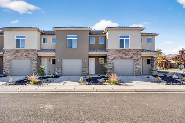 322 N 3210 W, Hurricane