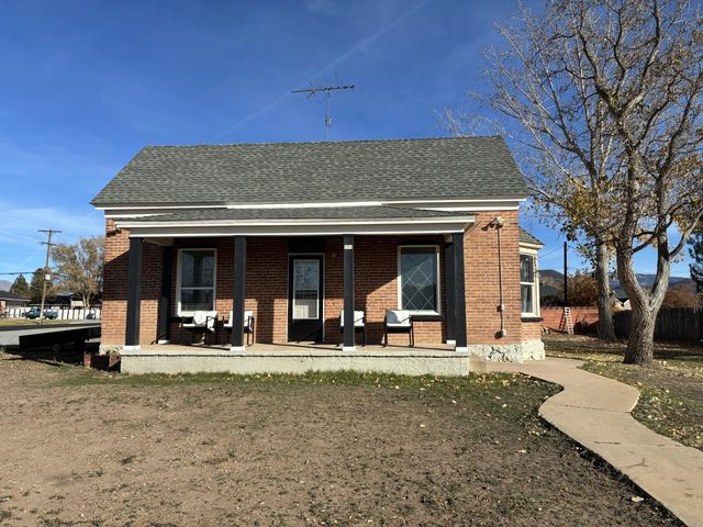 290 N 100 St E, Beaver