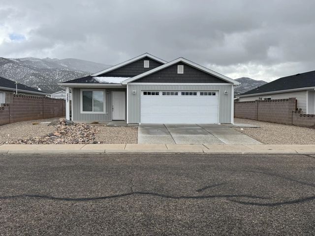 2267 W 475 S, Parowan