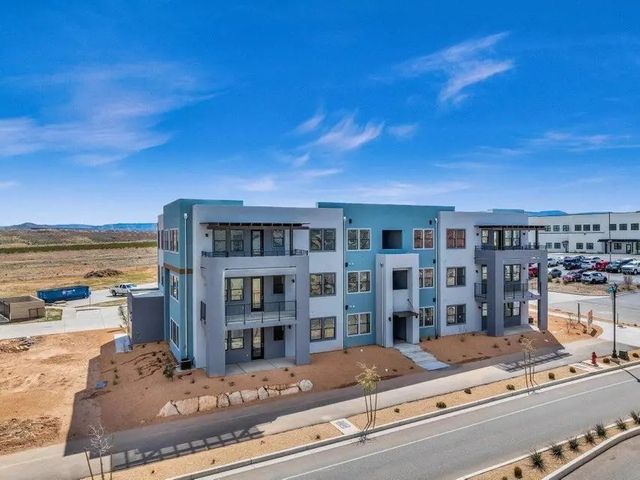 5599 S Carnelian Parkway #107, St George